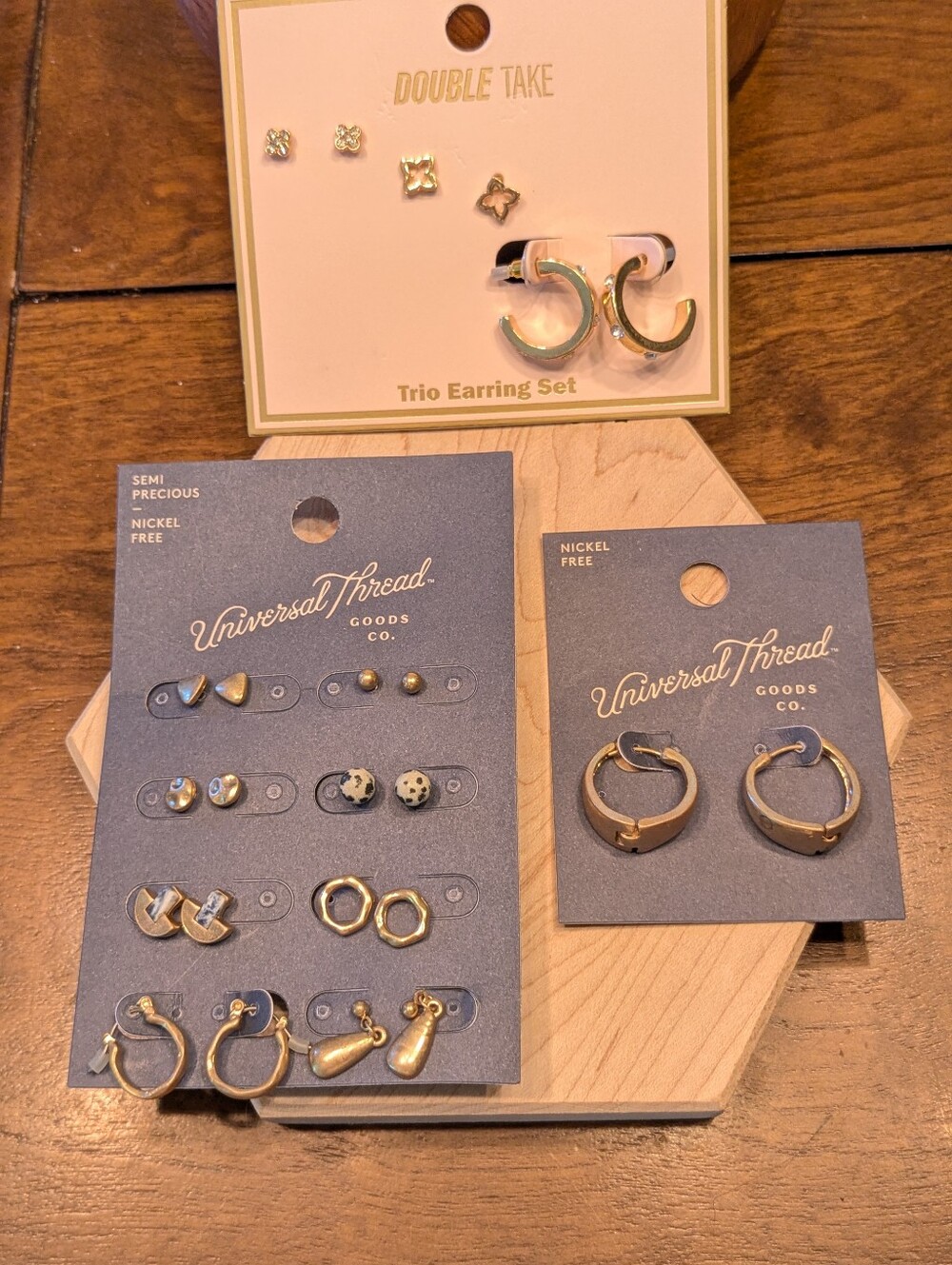 Universal Thread Multi Packs Gold Tone Earring - Picture 2 of 8